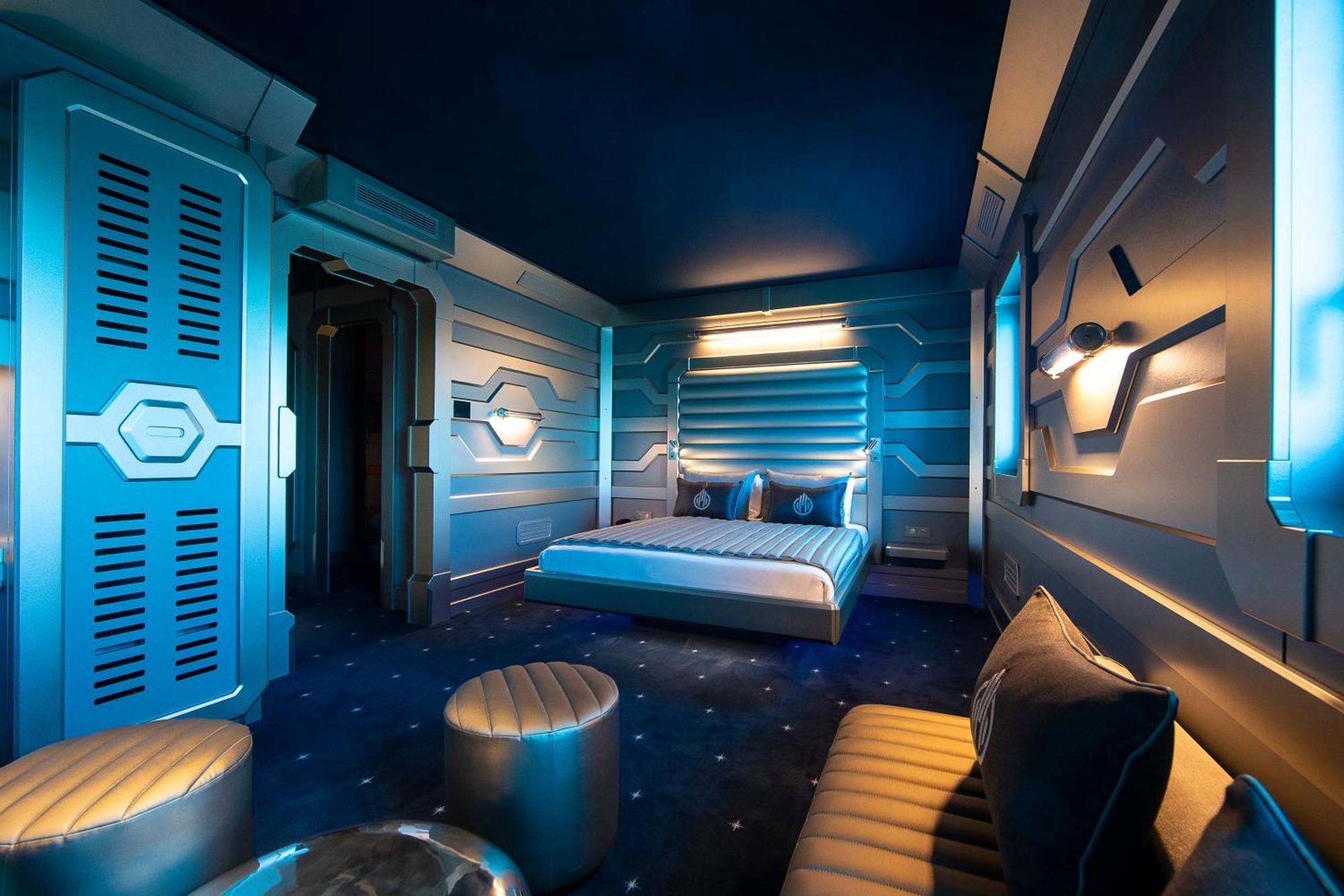Hotel Station Cosmos شاسنوي دي بويتو المظهر الخارجي الصورة